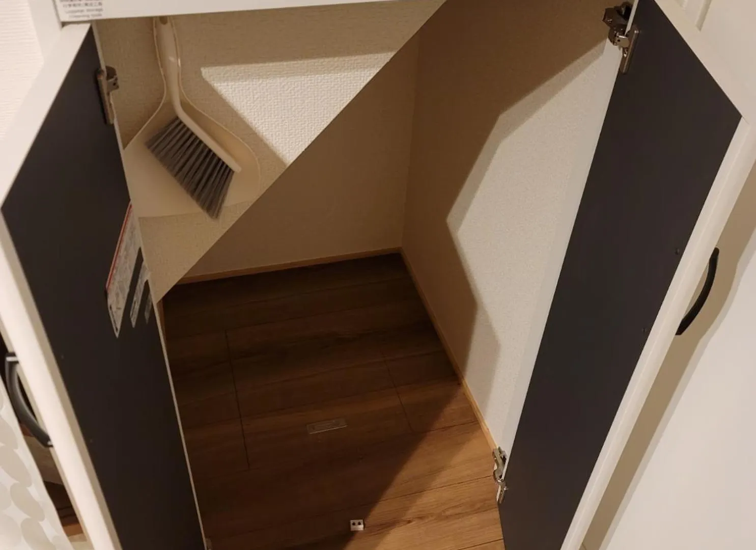 Grand La Inn East 교토 0*,